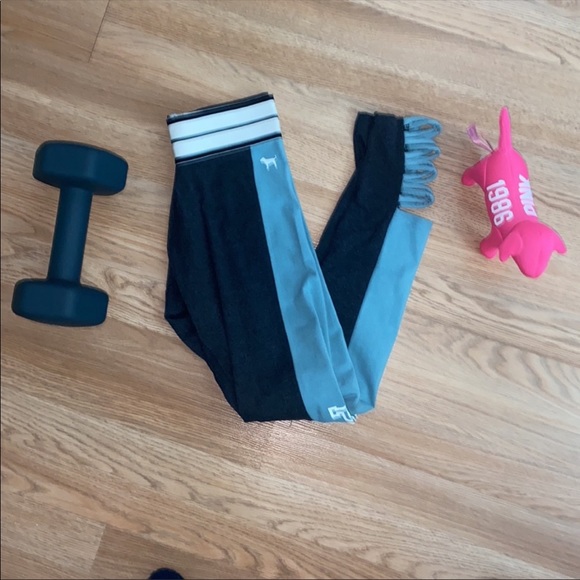 VS PINK || Pink Workout Leggings w/details - Picture 7 of 8
